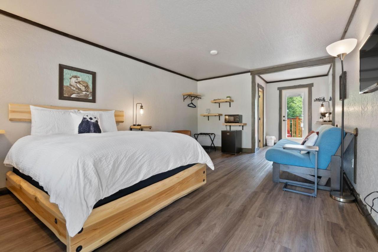Lake Village Lodge คอร์ดาลีน ภายนอก รูปภาพ