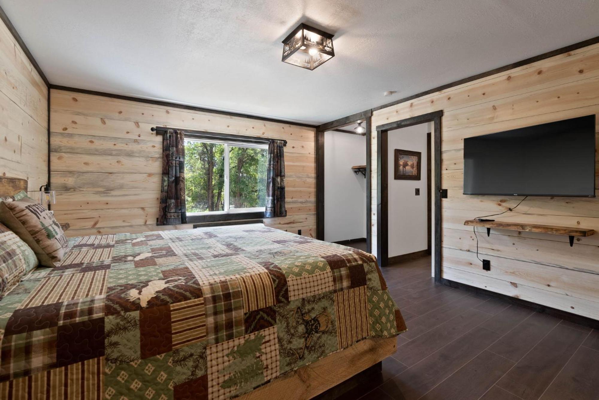 Lake Village Lodge คอร์ดาลีน ภายนอก รูปภาพ