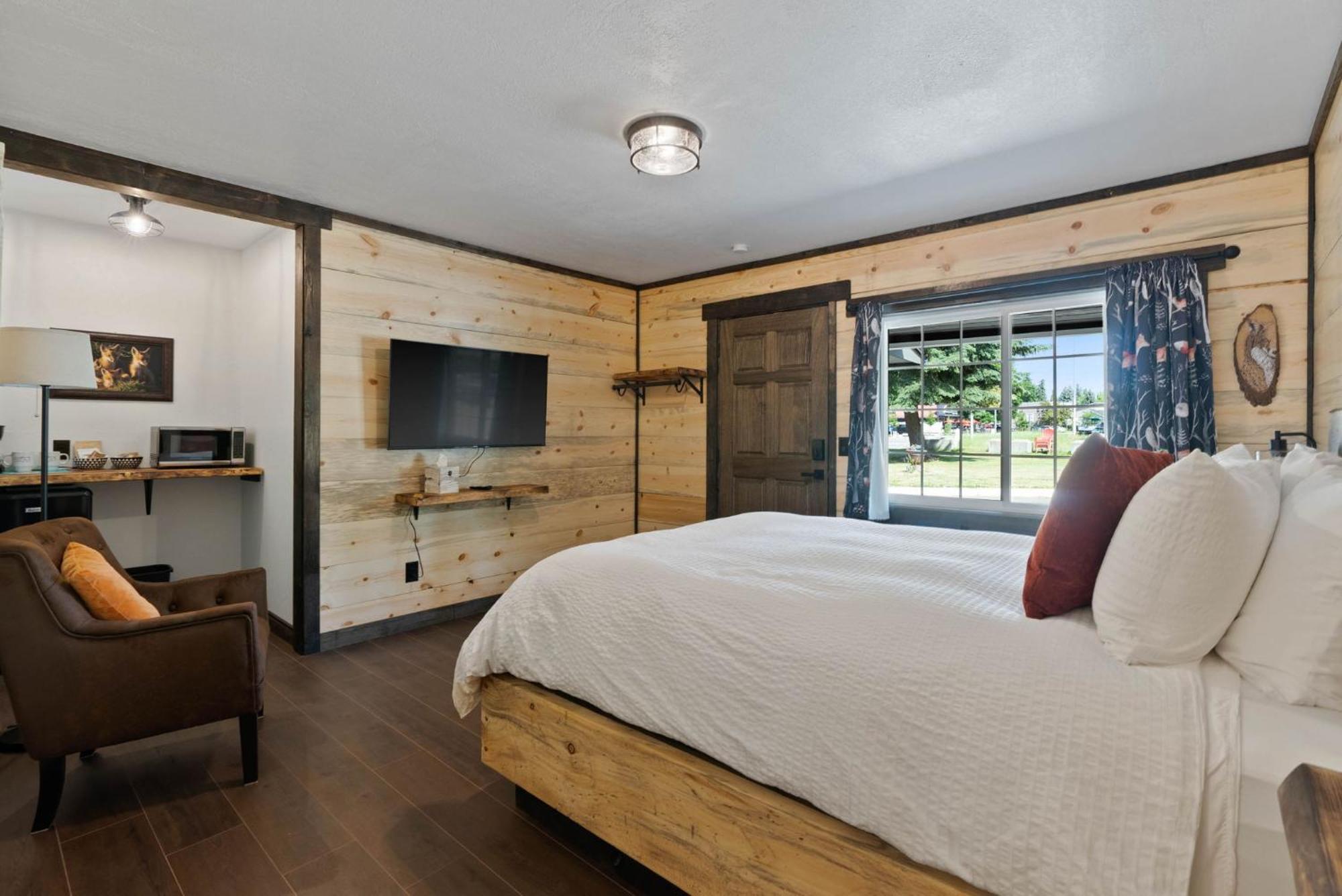 Lake Village Lodge คอร์ดาลีน ภายนอก รูปภาพ