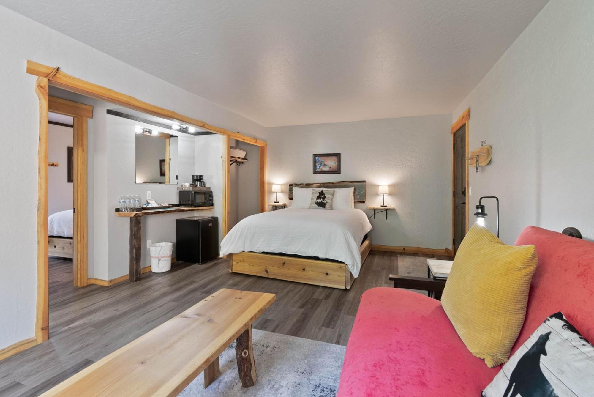 Lake Village Lodge คอร์ดาลีน ภายนอก รูปภาพ